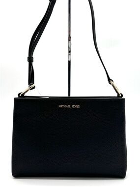 Michael Kors Trisha Medium Pebbled Leather Crossbody Bag Black/Gold